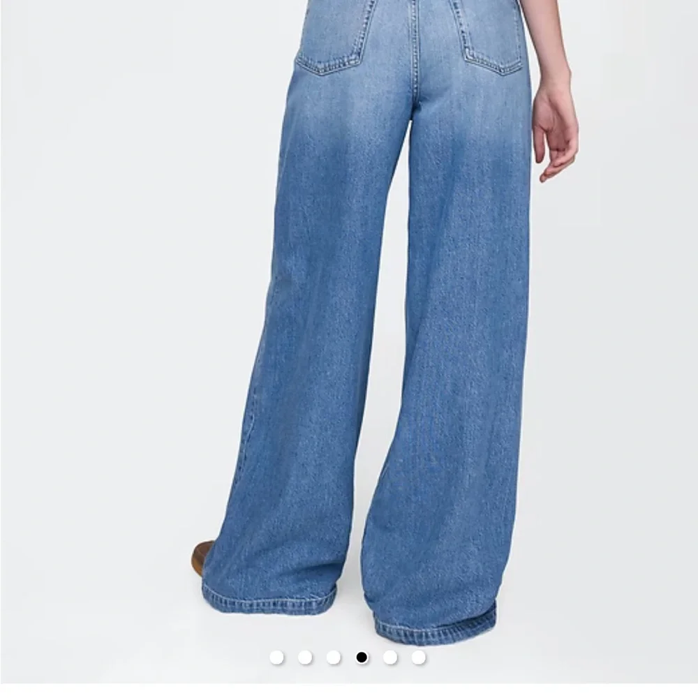 GAP Wide-Leg High-Rise Jeans - Picture 3 of 3